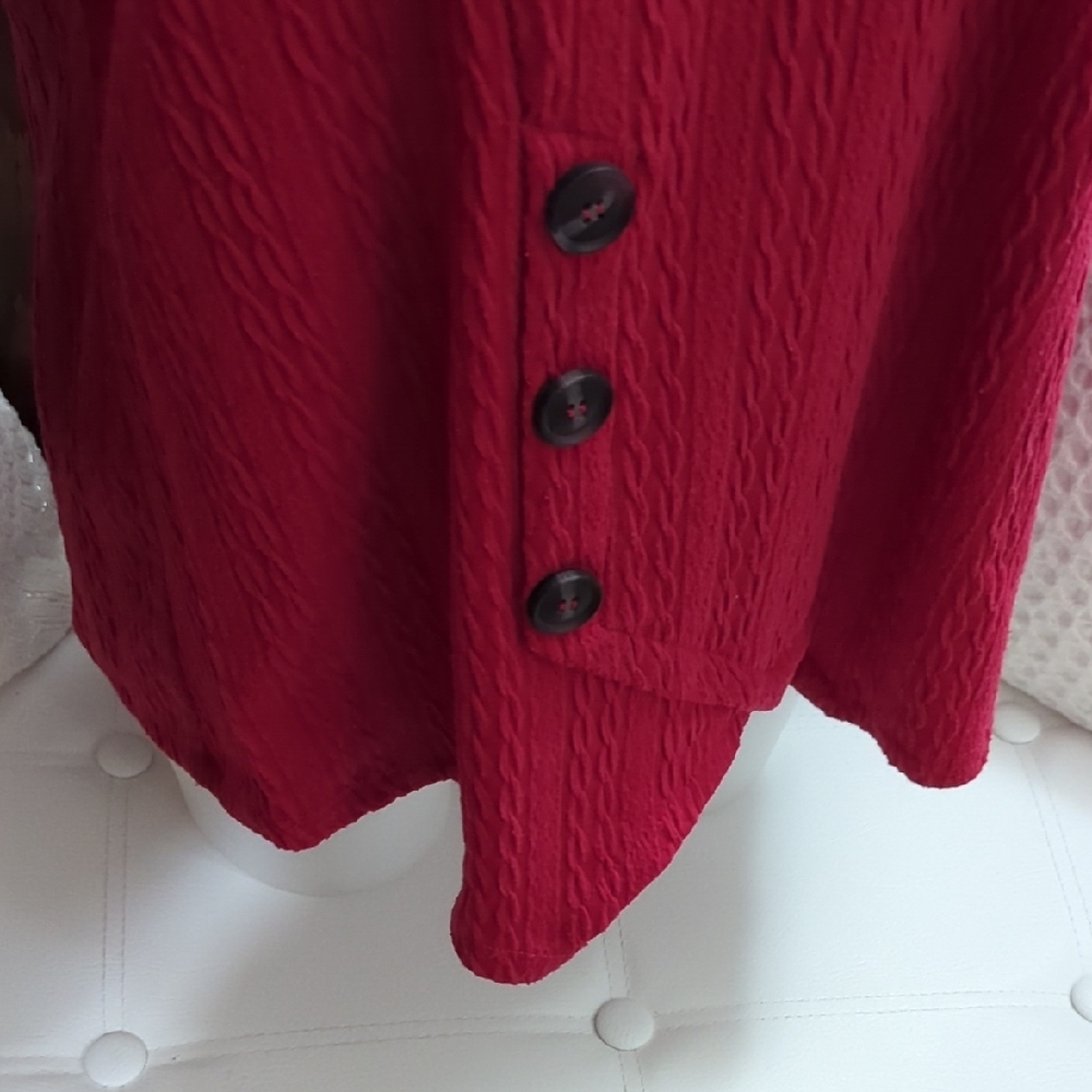 Size XL Women's2 Dye 4 Red Button-Detail Sweater Top - Picture 3 of 14